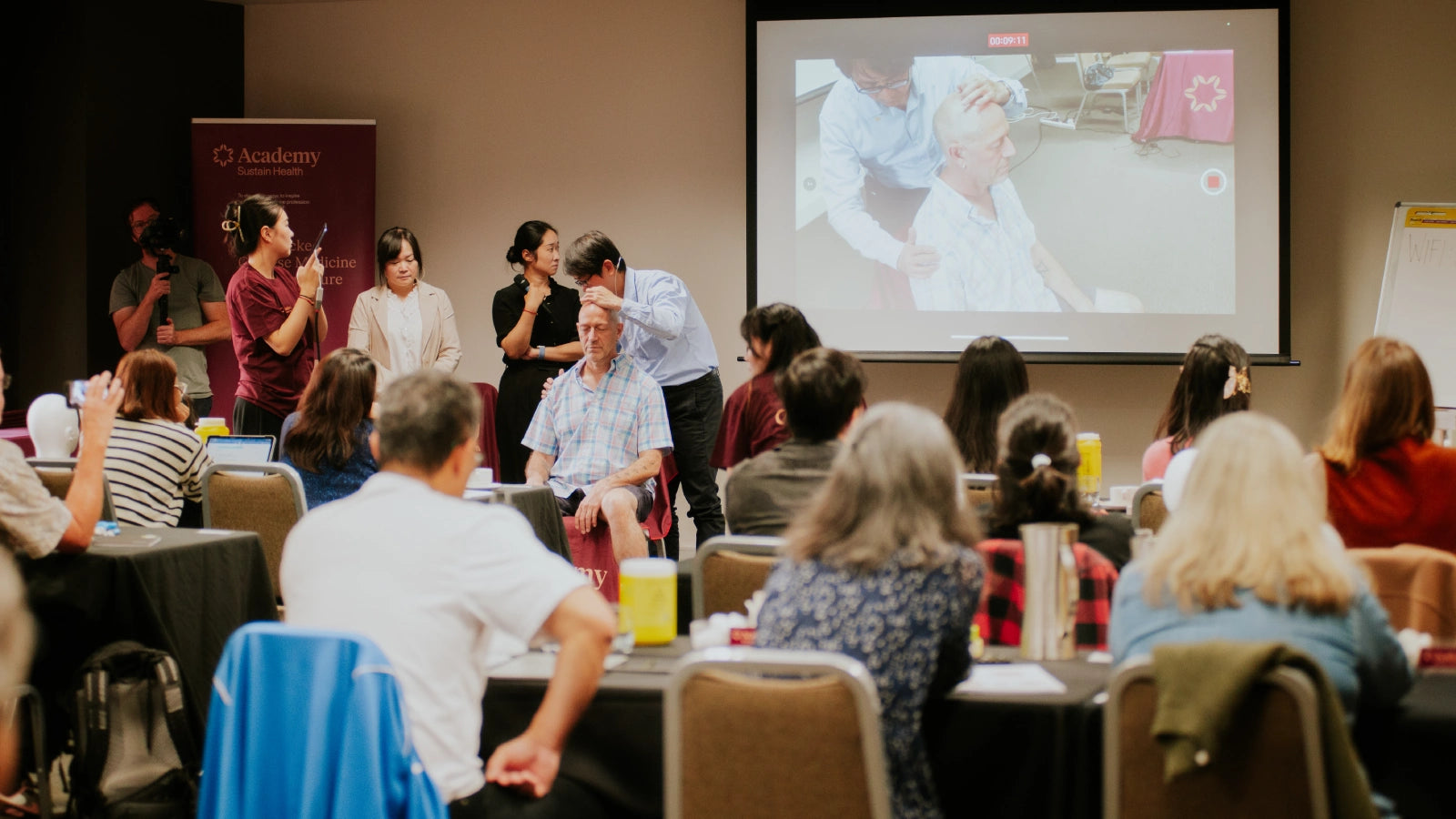 Acupuncture education at SustainHealth Academy