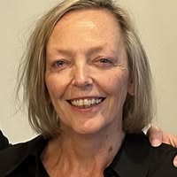 Dr Lucy Campbell
