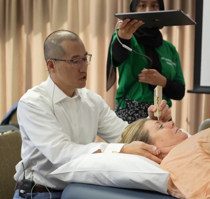 Dr Poney Chiang